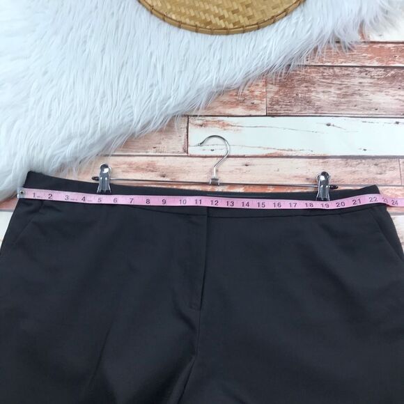 Amanda‎ Chelsea black cropped dress pants - Picture 2 of 6